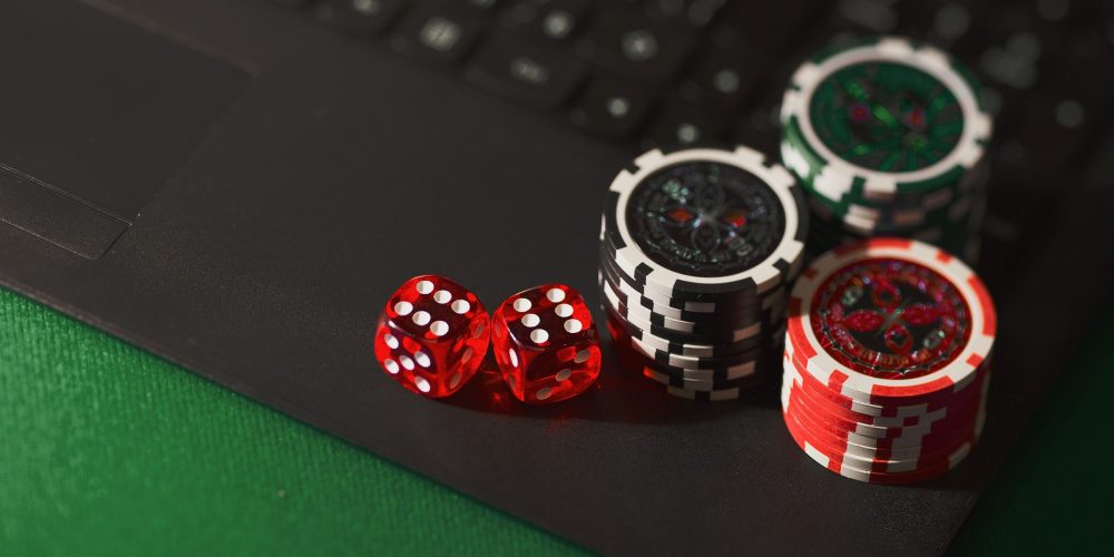 Caribbean Stud Success: Tips for the Tropical Poker Variant